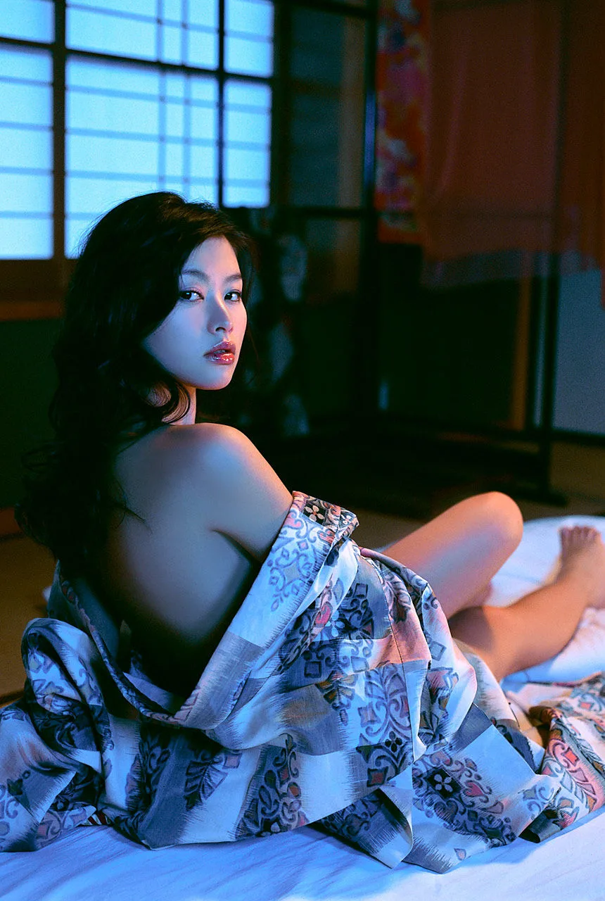 [Image.tv] Album ảnh Sayaka Yoshino "Saya" - 28
